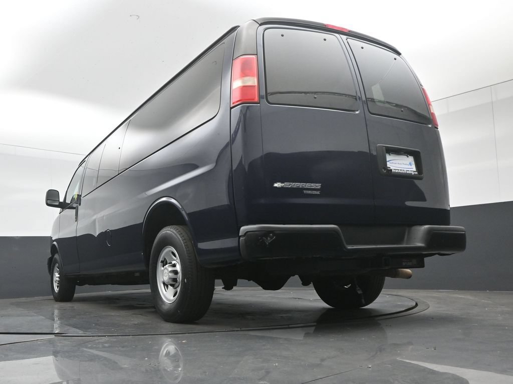 Used 2014 Chevrolet Express 3500 LS RWD image 54
