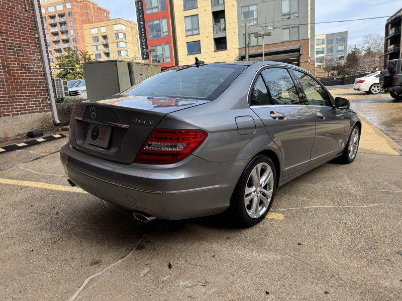 Used 2013 Mercedes-Benz C 300 4MATIC Sedan image 4