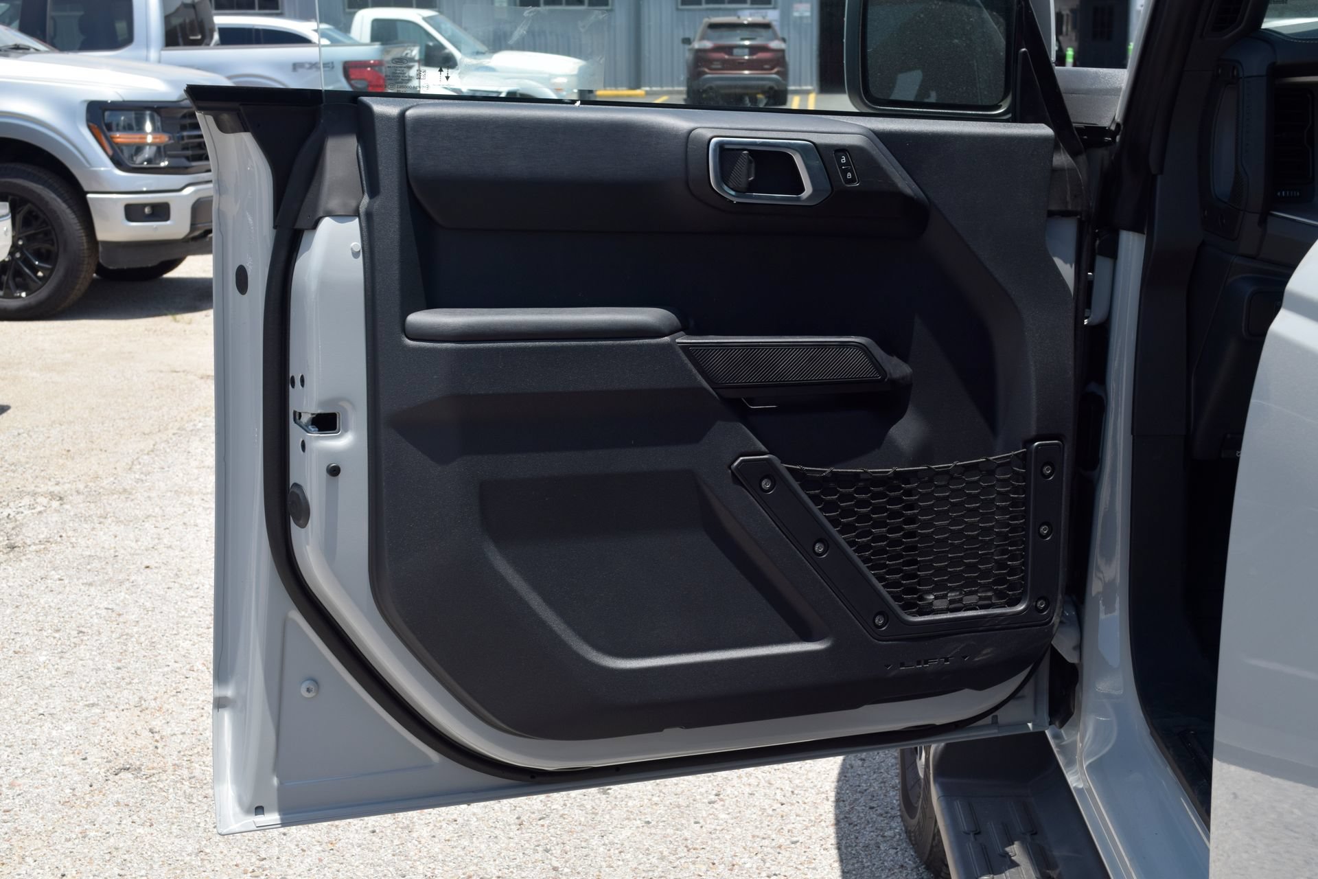 New 2026 Ford Bronco Outer Banks AWD/4WD image 17