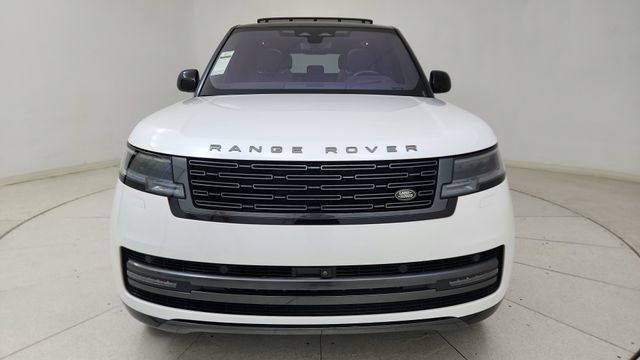 Used 2023 Land Rover Range Rover SE image 2