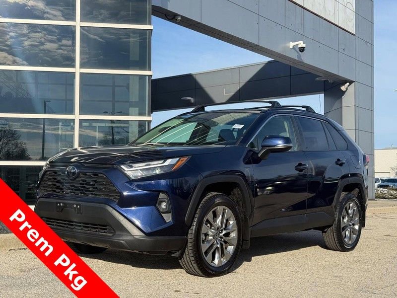 Used 2022 Toyota RAV4 XLE Premium w/ Carpet Mat Package (TMS) image 8