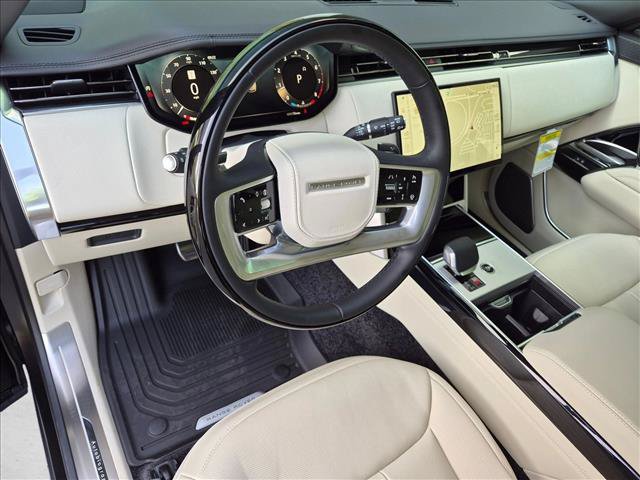 New 2026 Land Rover Range Rover Long Wheelbase Autobiography AWD/4WD image 3