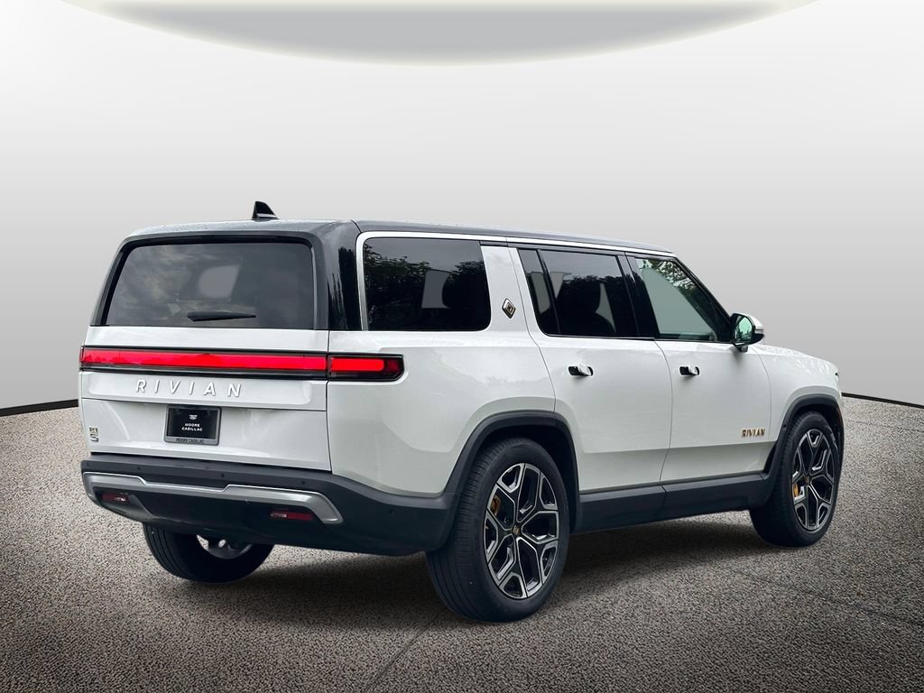 Used 2023 Rivian R1S Adventure AWD/4WD image 2