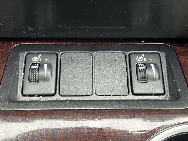 Used 2014 Toyota Camry XLE w/ Leather Package image 32