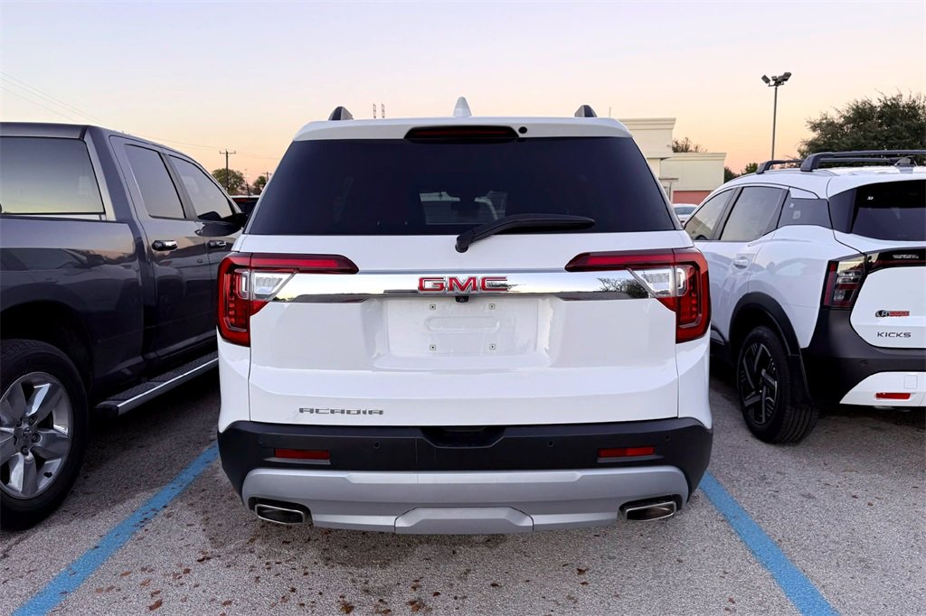 Used 2023 GMC Acadia SLT image 7