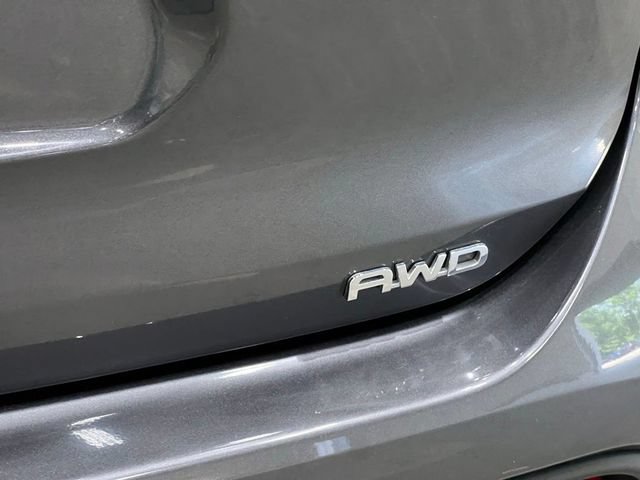 Used 2023 Toyota Highlander L AWD/4WD image 43