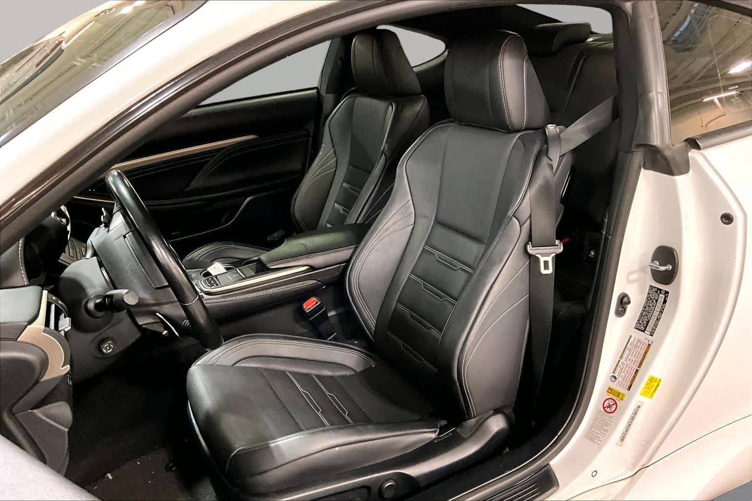 Used 2016 Lexus RC 200t RWD image 7