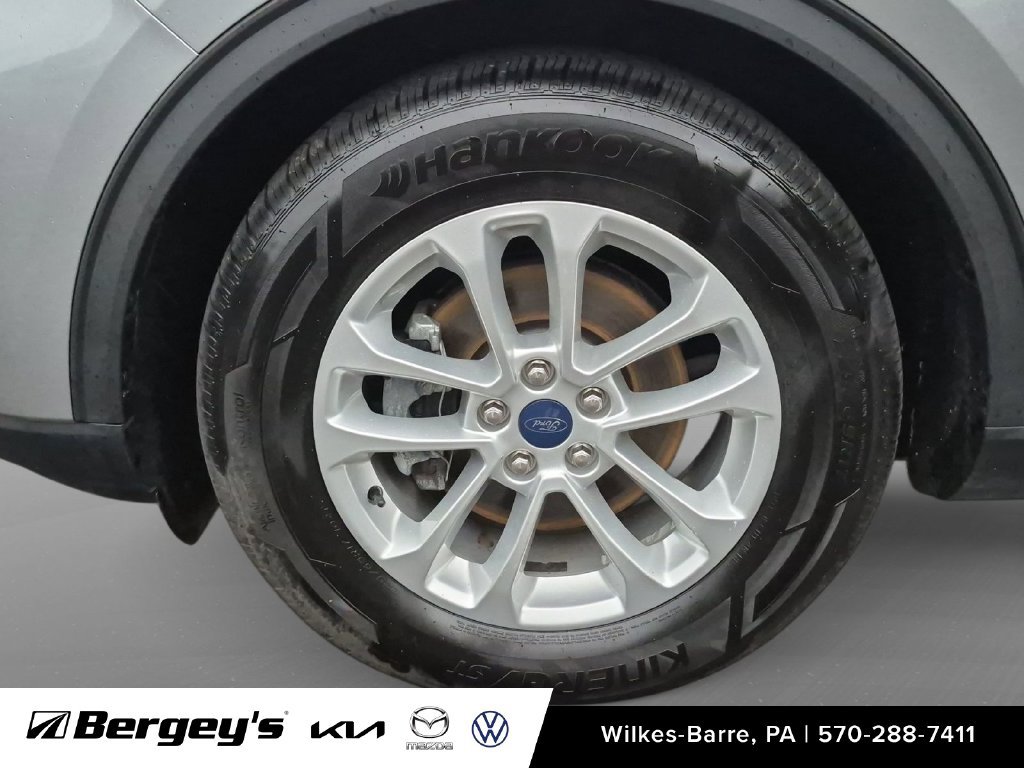 Used 2022 Ford Escape SE w/ Convenience Package FWD image 19