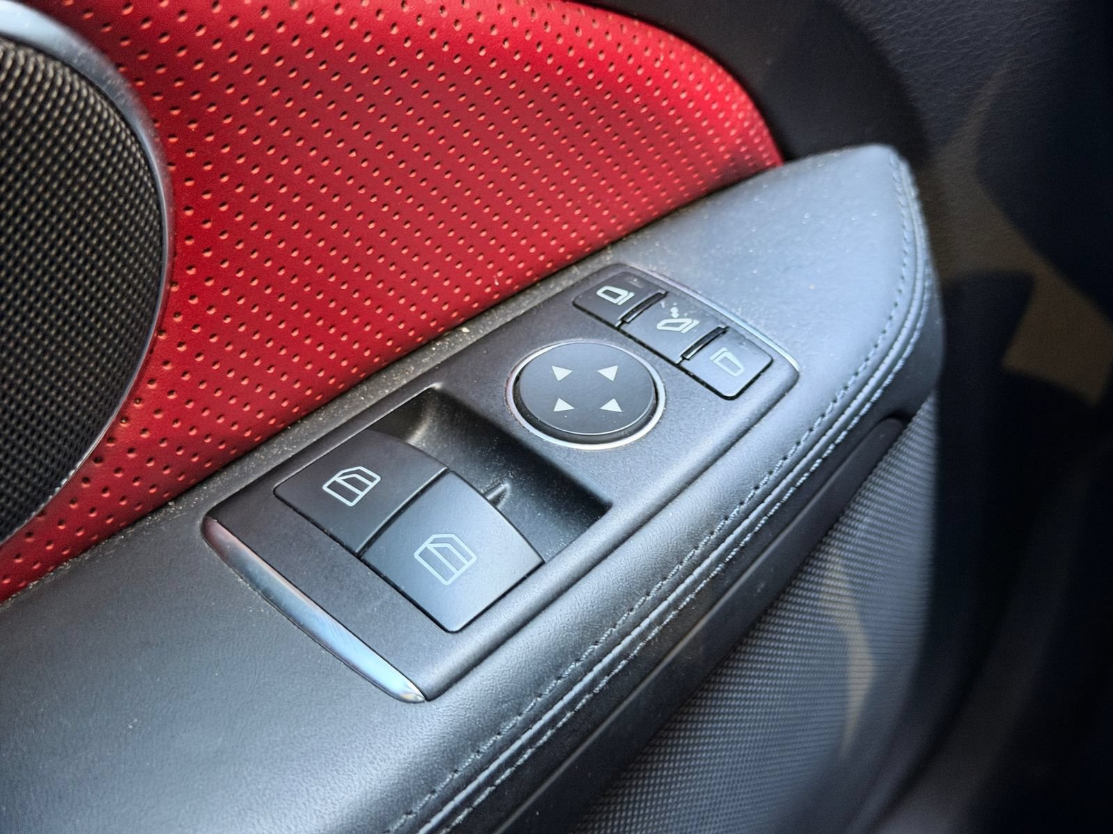 Used 2017 Mercedes-Benz SLC 43 AMG image 15