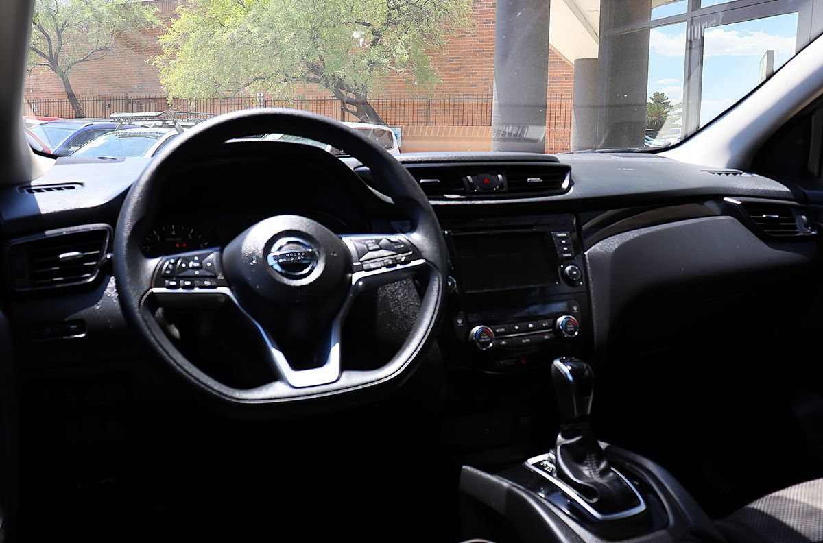 Used 2019 Nissan Rogue Sport SV FWD image 35