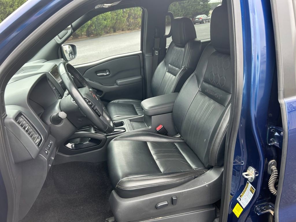 Used 2022 Nissan Frontier PRO-4X w/ Pro-4X Premium Package image 12