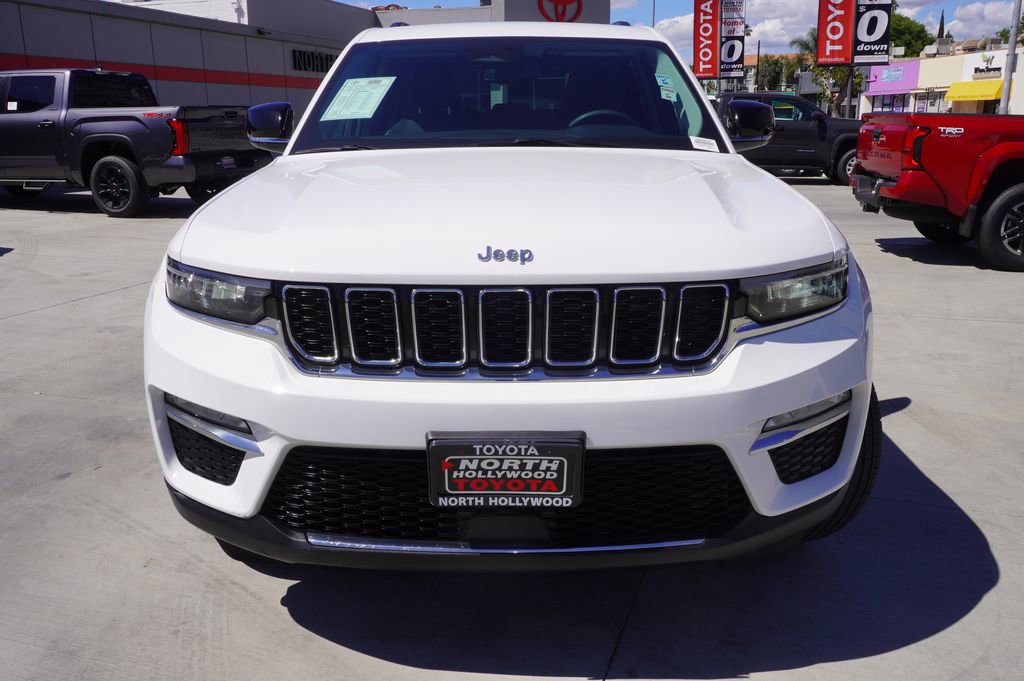 Used 2023 Jeep Grand Cherokee Limited image 3