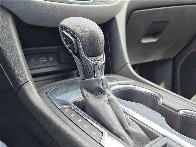 Used 2023 Chevrolet Equinox LT w/ Driver Convenience Package FWD image 12