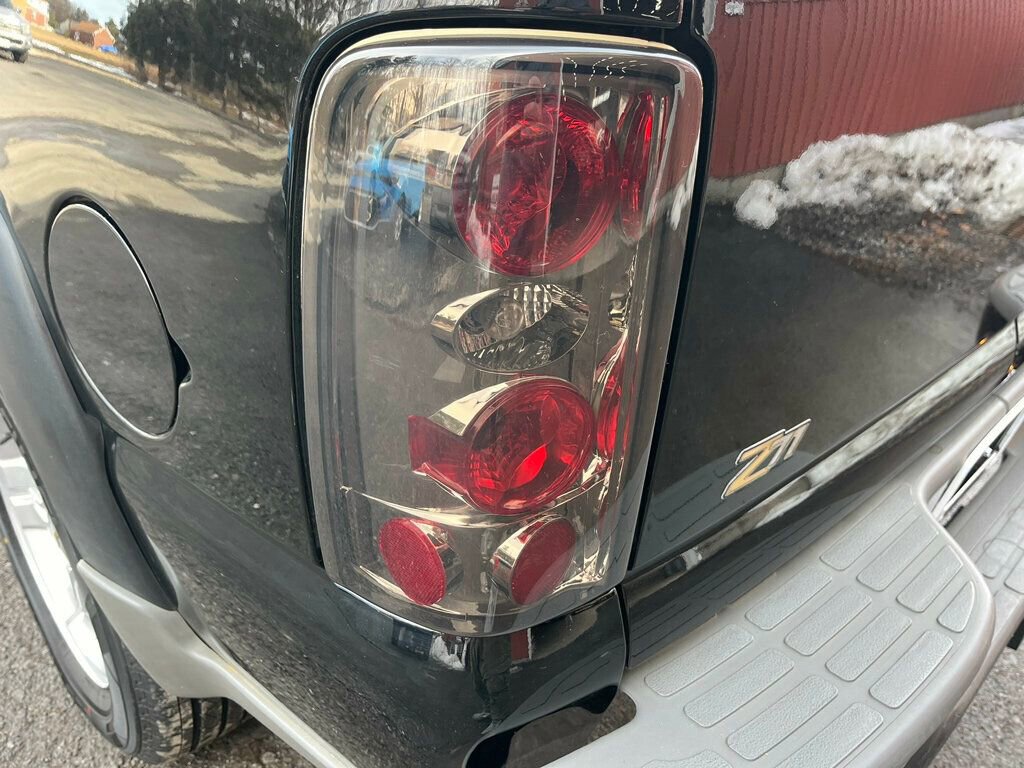 Used 2002 Chevrolet Tahoe Z71 image 27