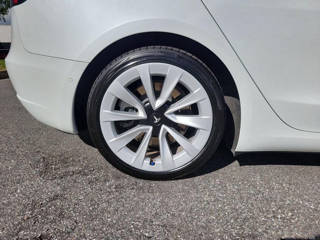 Used 2021 Tesla Model 3 Standard Range Plus RWD image 5