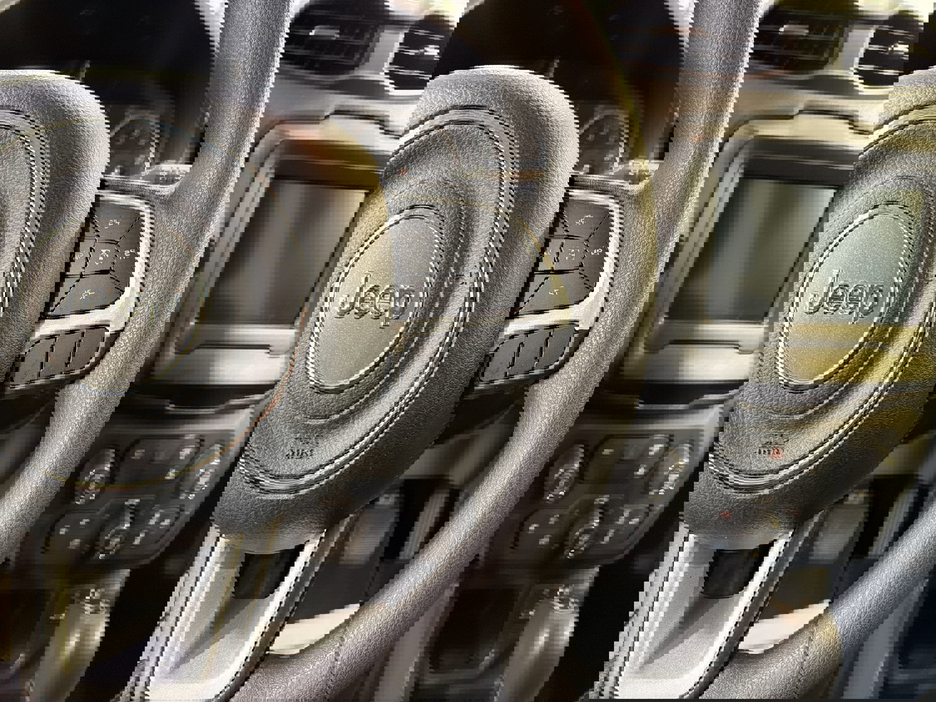 Used 2021 Jeep Renegade Sport image 15