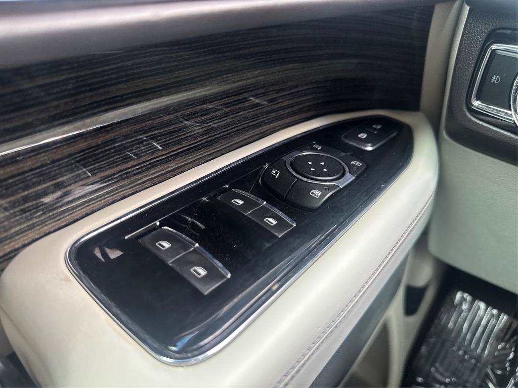 Used 2018 Lincoln Navigator L Black Label AWD/4WD image 29