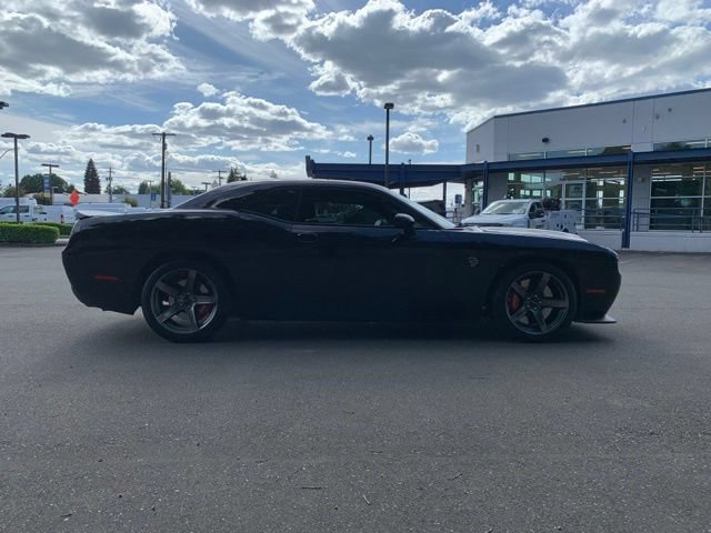 Used 2022 Dodge Challenger SRT Hellcat RWD image 6