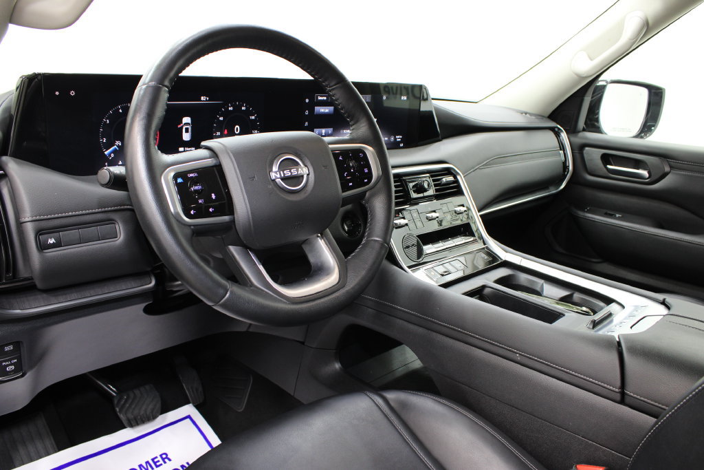 Used 2025 Nissan Armada SV RWD image 14