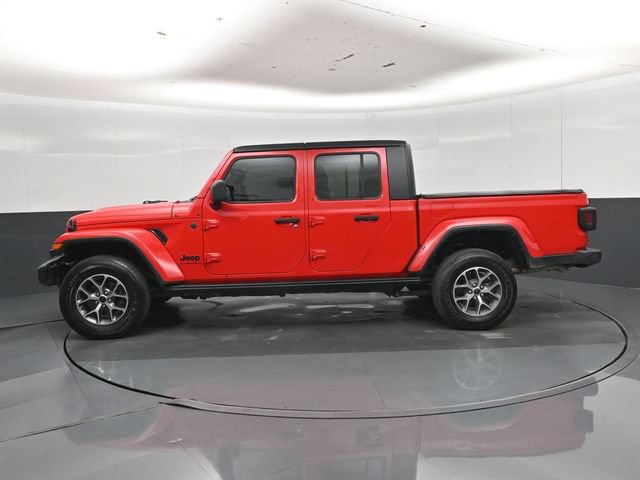 Used 2024 Jeep Gladiator Sport AWD/4WD image 31