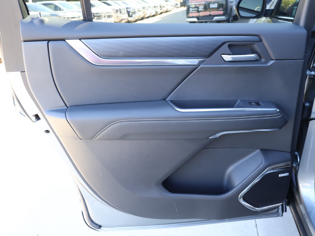 New 2027 GMC Acadia Elevation w/ Black Edition AWD/4WD image 25