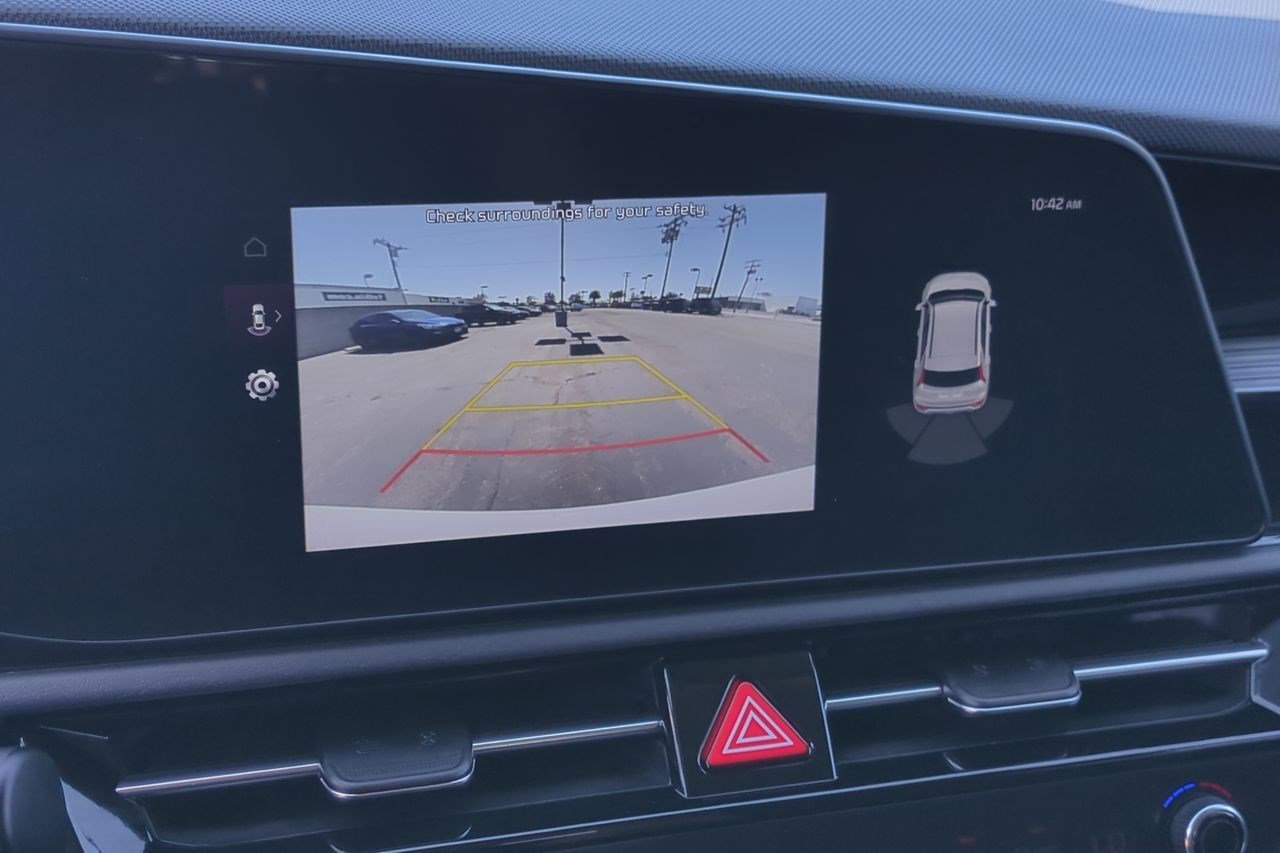 Used 2023 Kia Niro EX FWD image 18