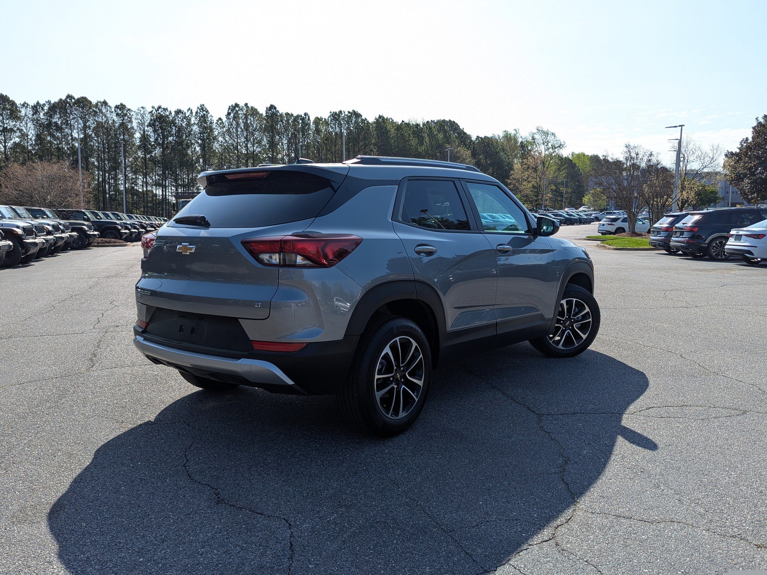 Used 2025 Chevrolet TrailBlazer LT image 5