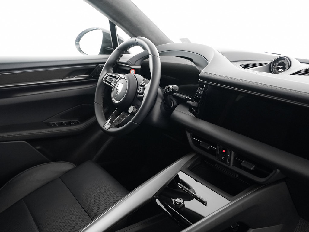 Used 2024 Porsche Macan Turbo Electric AWD/4WD image 33