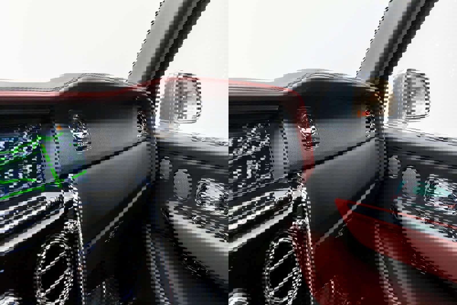 Used 2022 Rolls-Royce Cullinan image 30