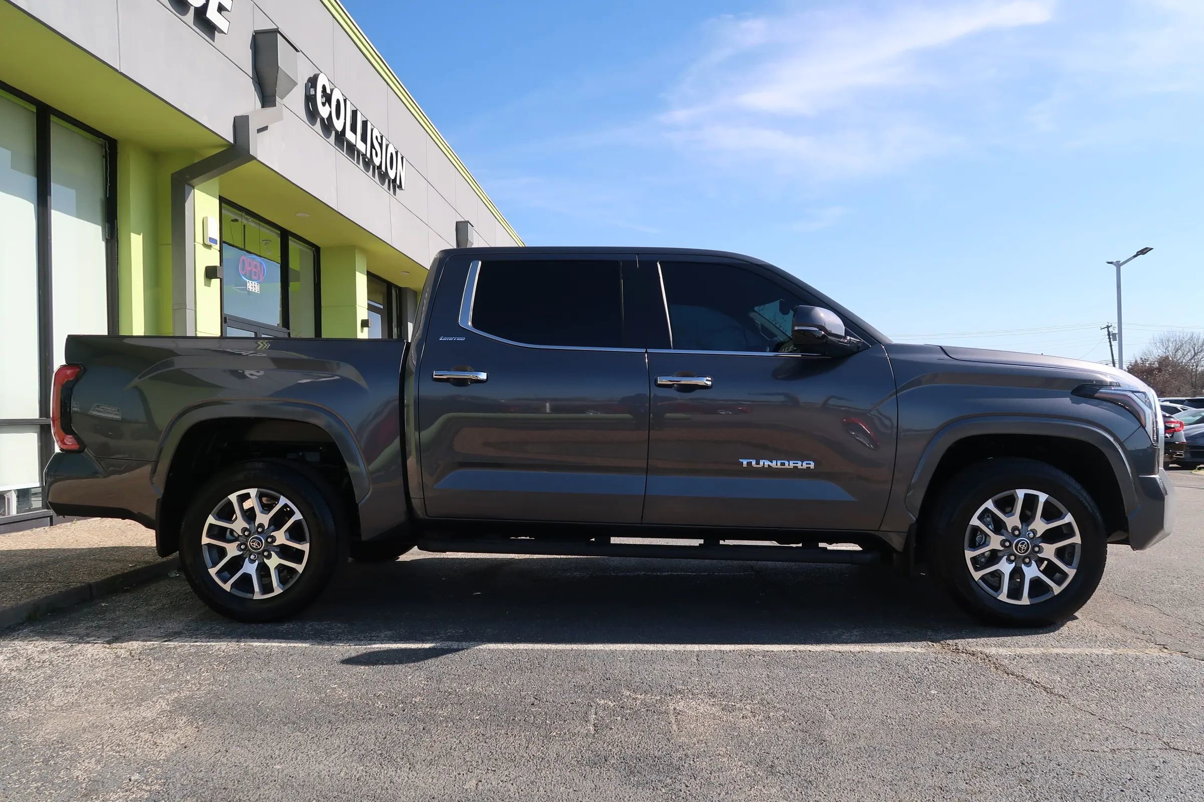 Used 2025 Toyota Tundra Limited image 8