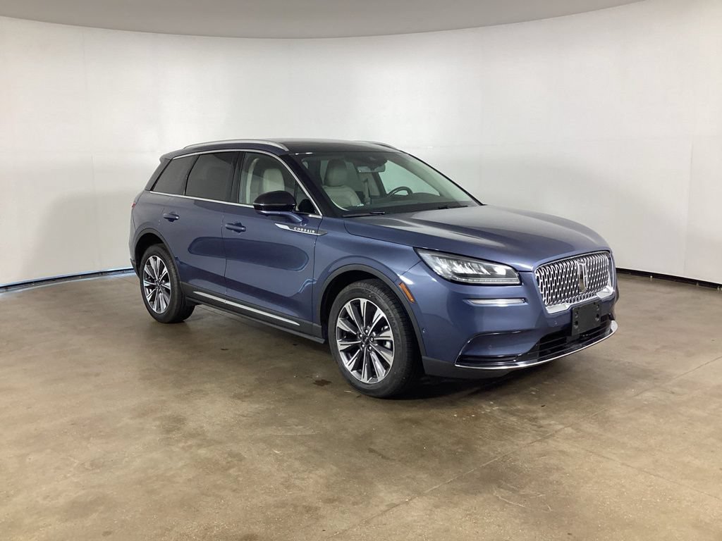 Used 2022 Lincoln Corsair Reserve w/ Equipment Group 201A AWD/4WD image 3