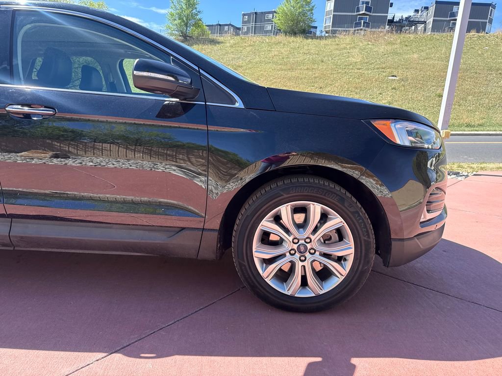 Certified 2022 Ford Edge Titanium w/ Equipment Group 301A AWD/4WD image 35