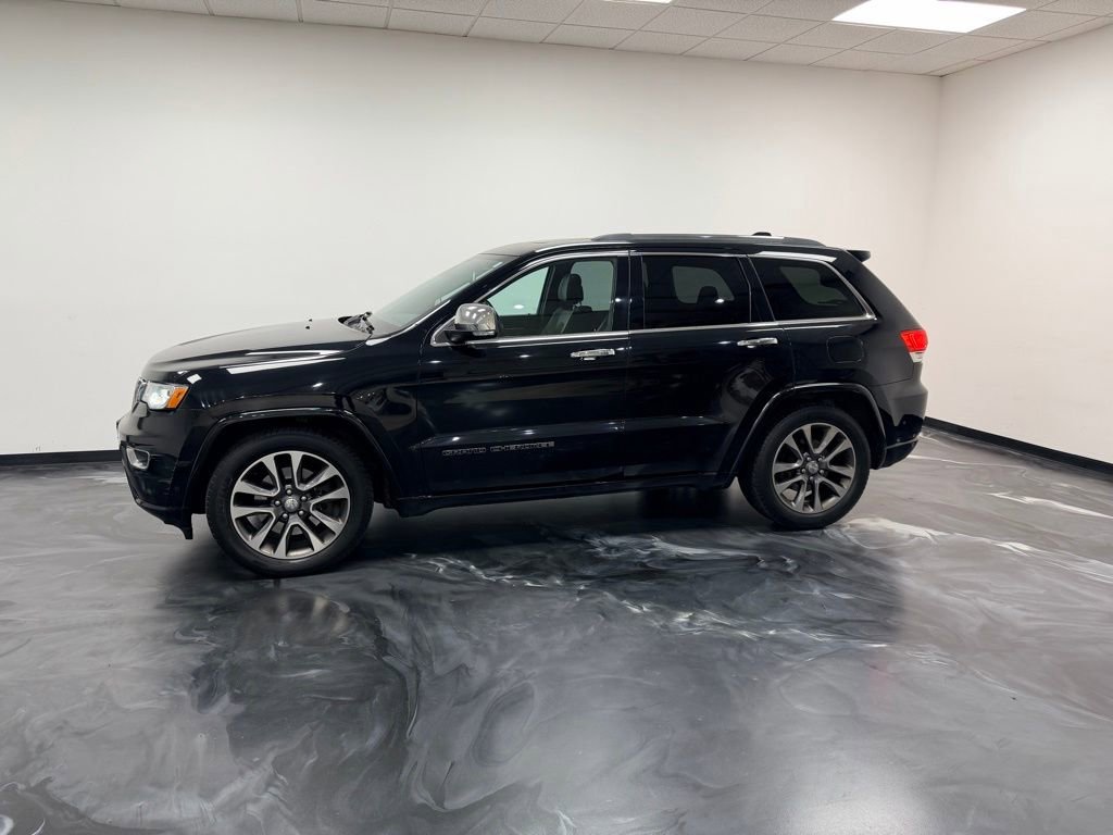 Used 2017 Jeep Grand Cherokee Overland w/ Jeep Active Safety Group AWD/4WD image 20