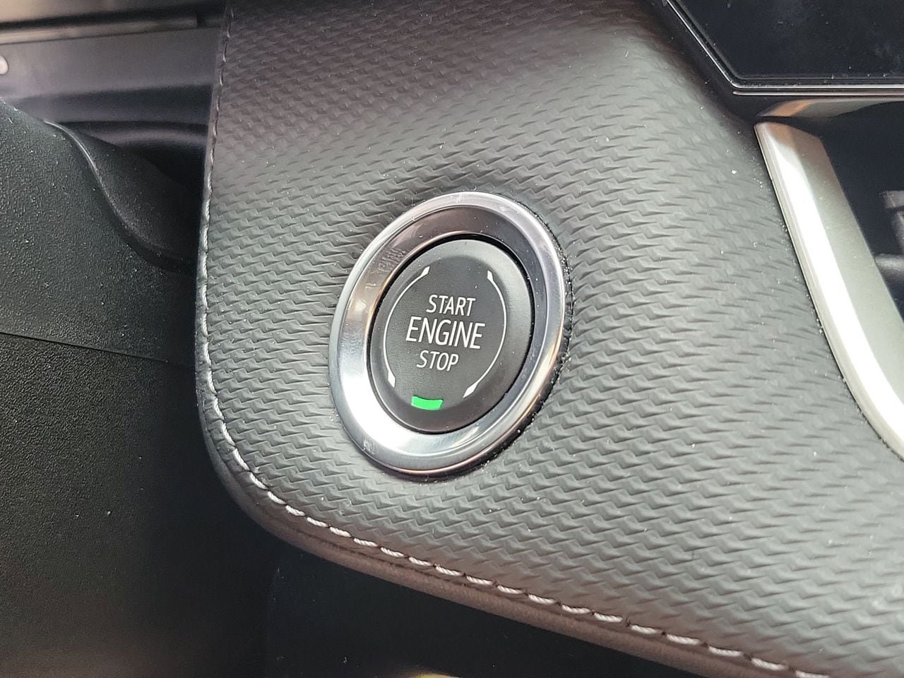 Used 2026 Chevrolet Equinox LT FWD image 28