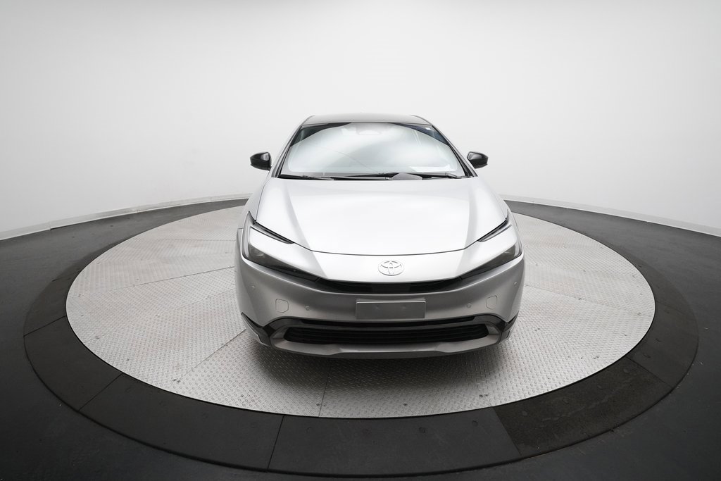 Used 2023 Toyota Prius Limited image 11