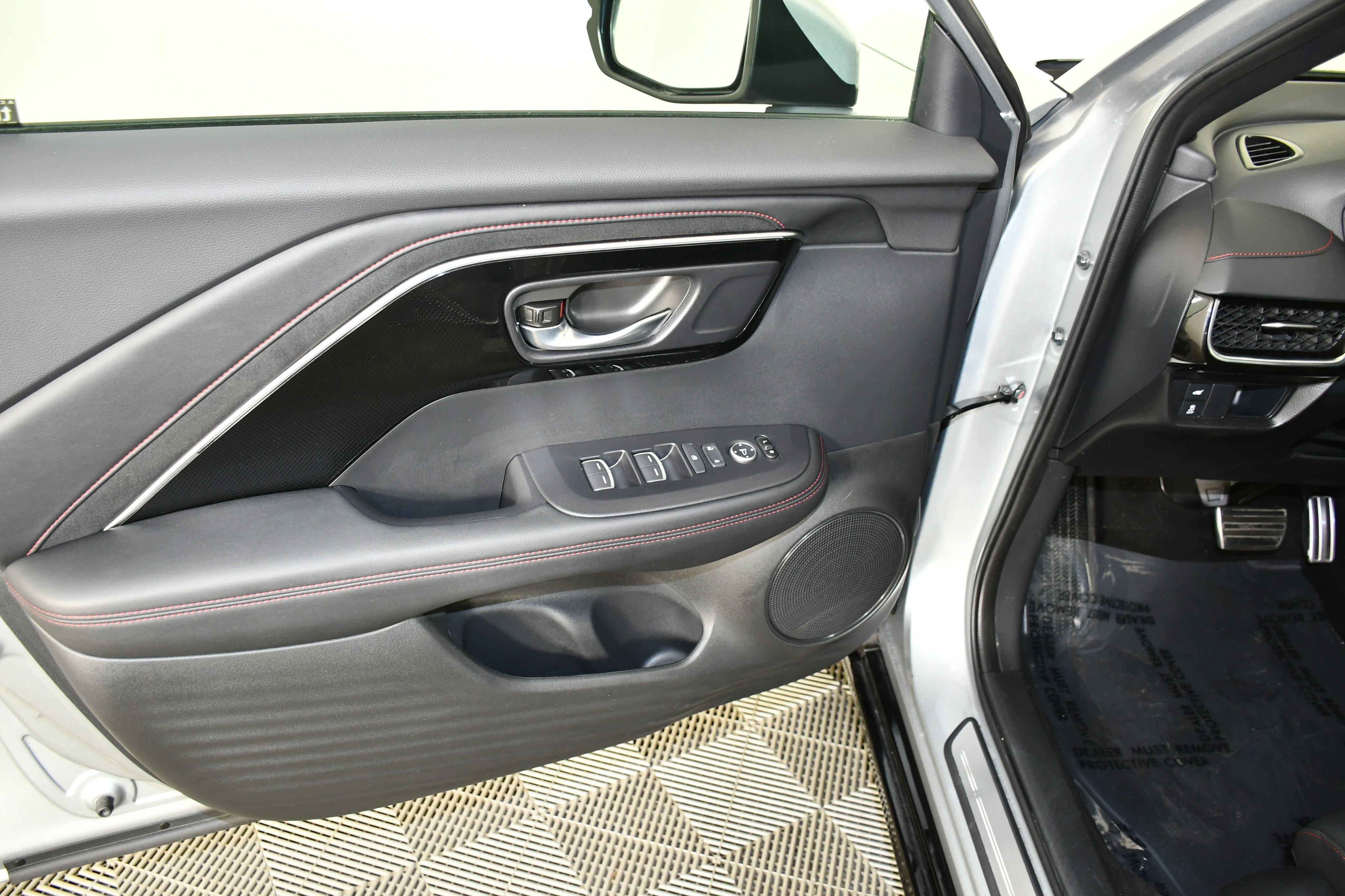 Certified 2025 Acura ADX A-Spec image 34