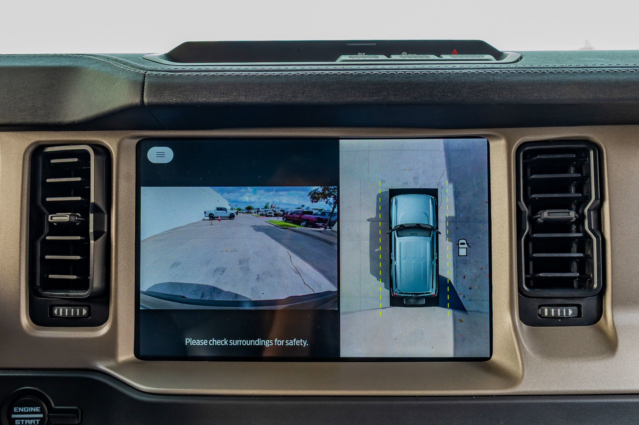 Used 2025 Ford Bronco Outer Banks AWD/4WD image 25