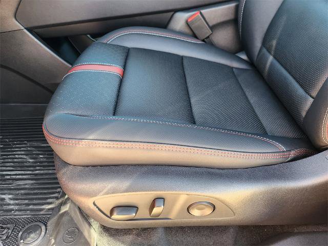 New 2026 Chevrolet Traverse RS w/ LPO, Floor Liner Package image 18