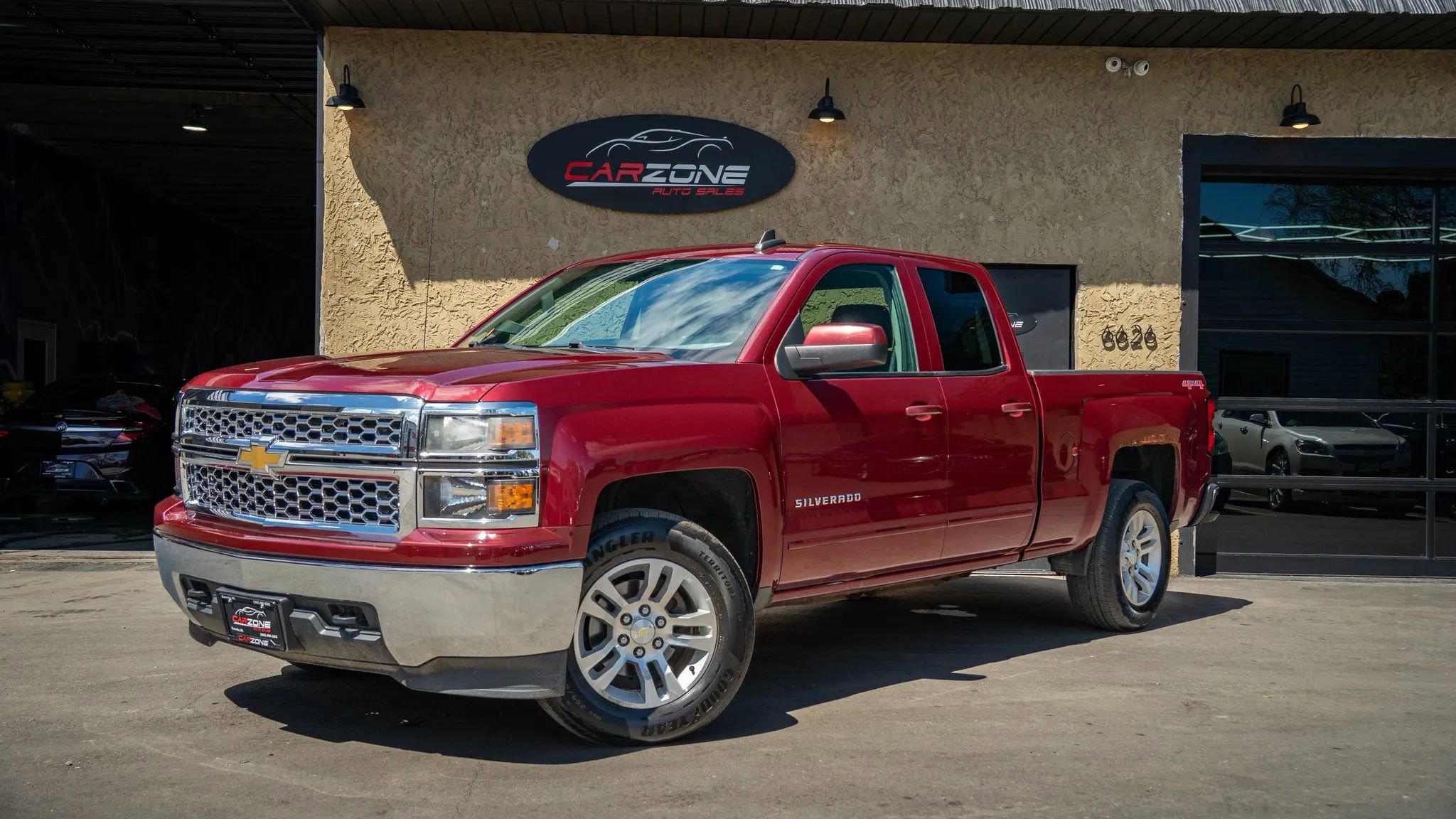 Used 2015 Chevrolet Silverado 1500 LT AWD/4WD image 11