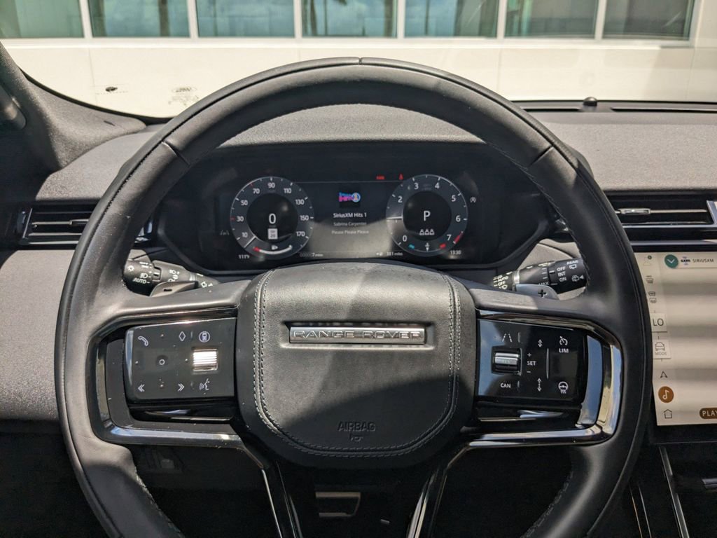 New 2025 Land Rover Range Rover Velar Dynamic SE image 23