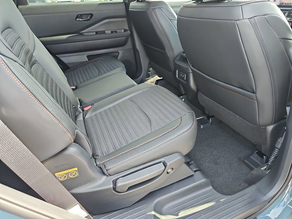 New 2026 Nissan Pathfinder Rock Creek AWD/4WD image 15