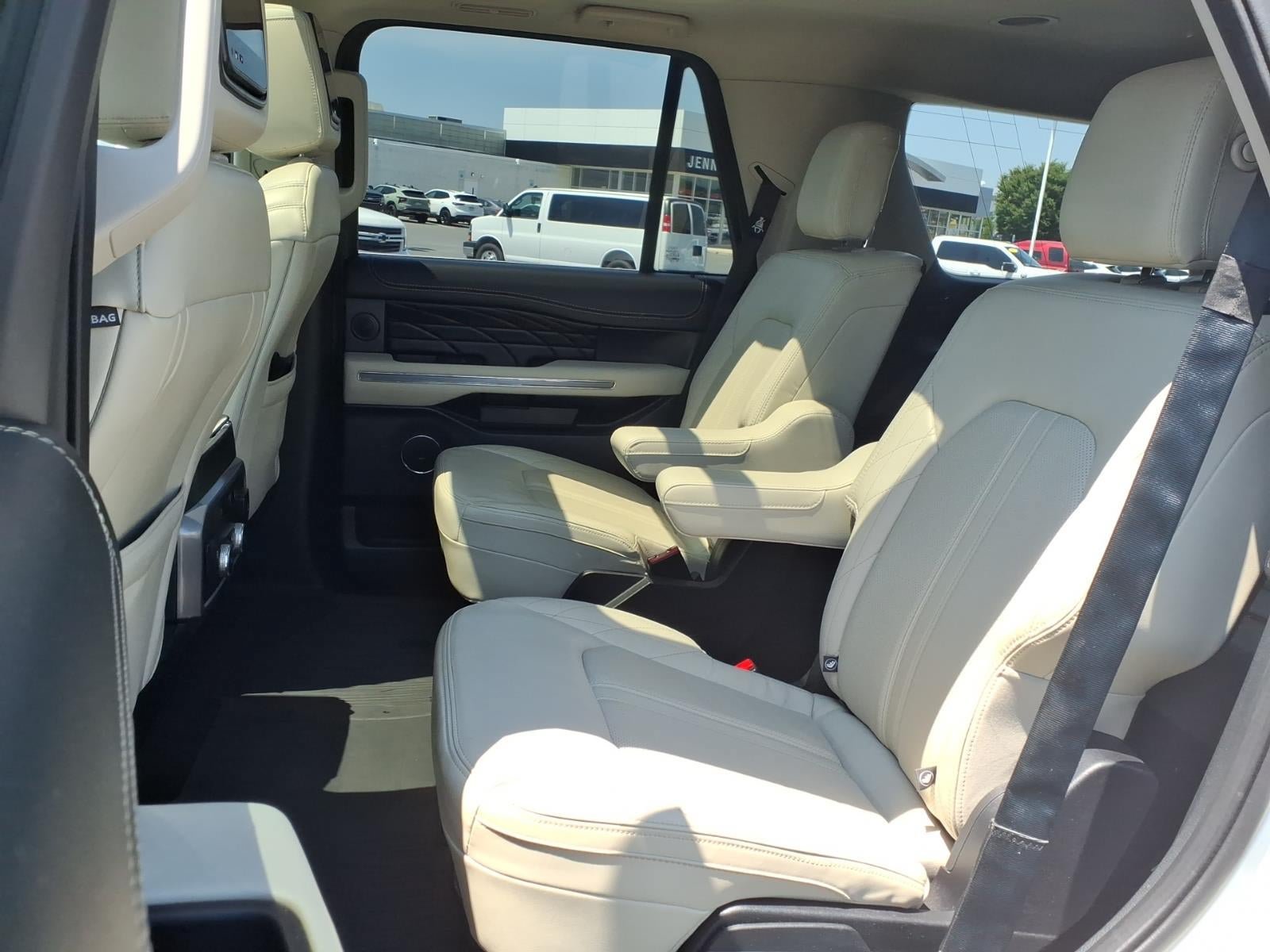 Used 2020 Ford Expedition Platinum AWD/4WD image 17