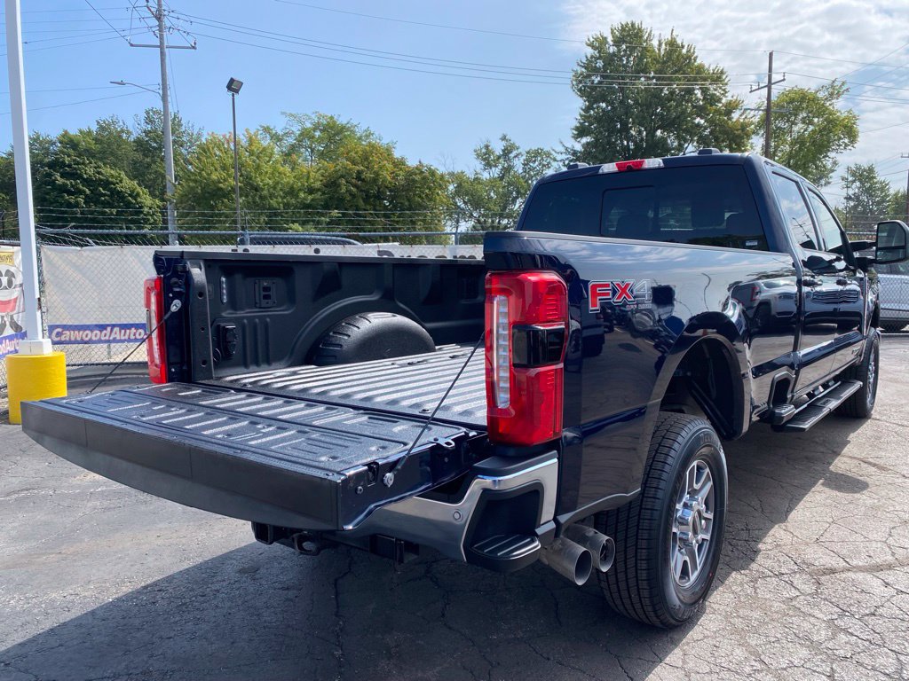 Used 2024 Ford F250 Lariat AWD/4WD image 5