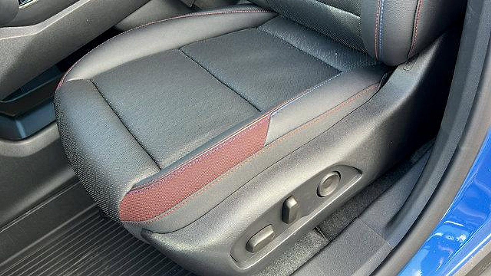 New 2026 Chevrolet Equinox RS w/ Convenience Package III image 17