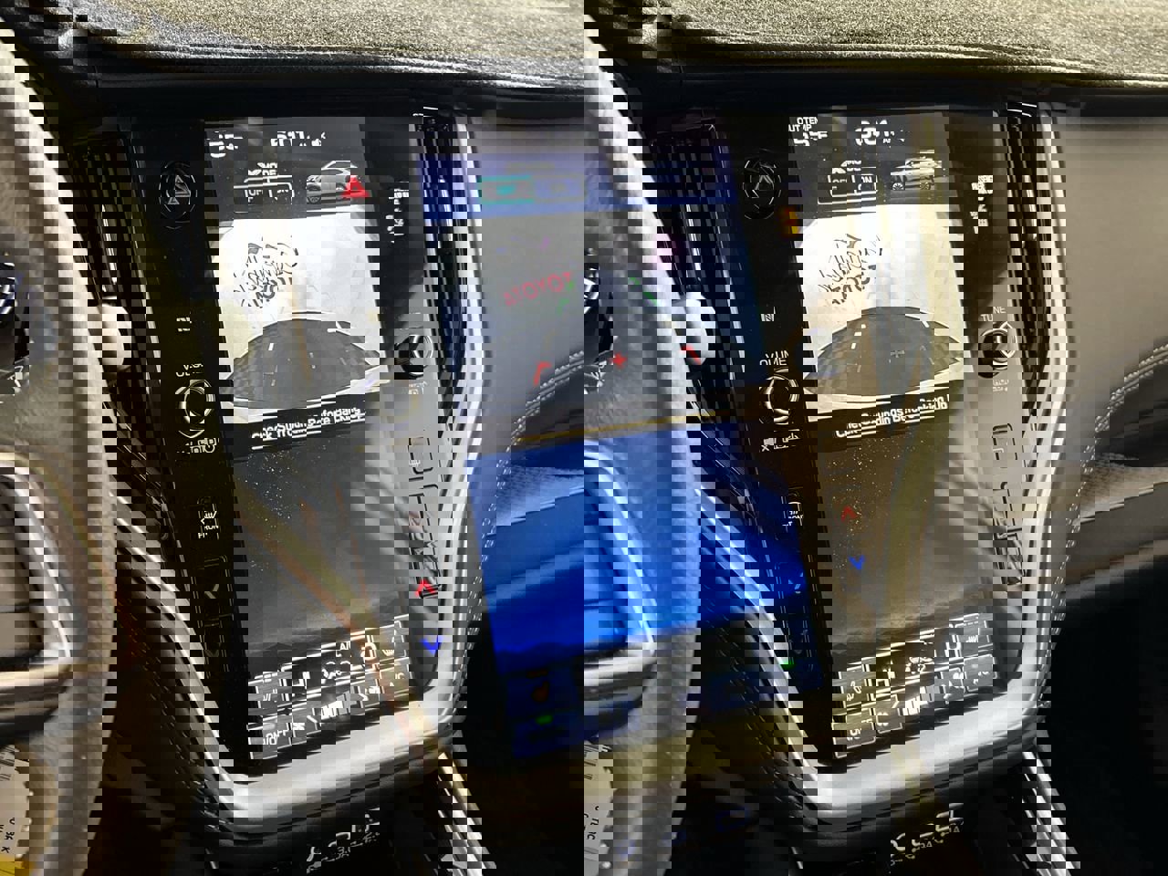 Used 2025 Subaru Outback Premium image 16