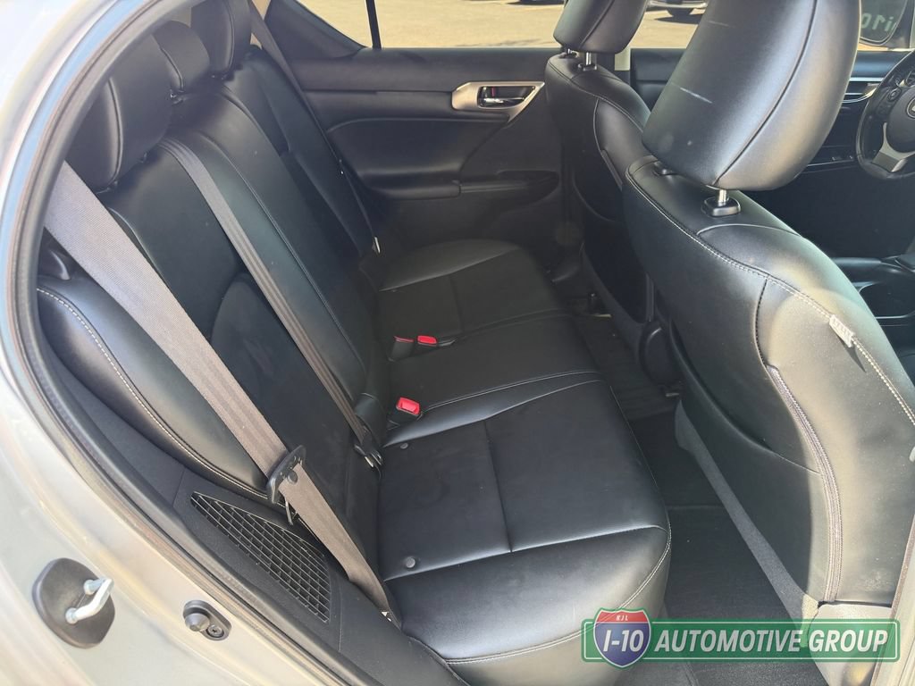 Used 2015 Lexus CT 200h w/ Navigation Package FWD image 28