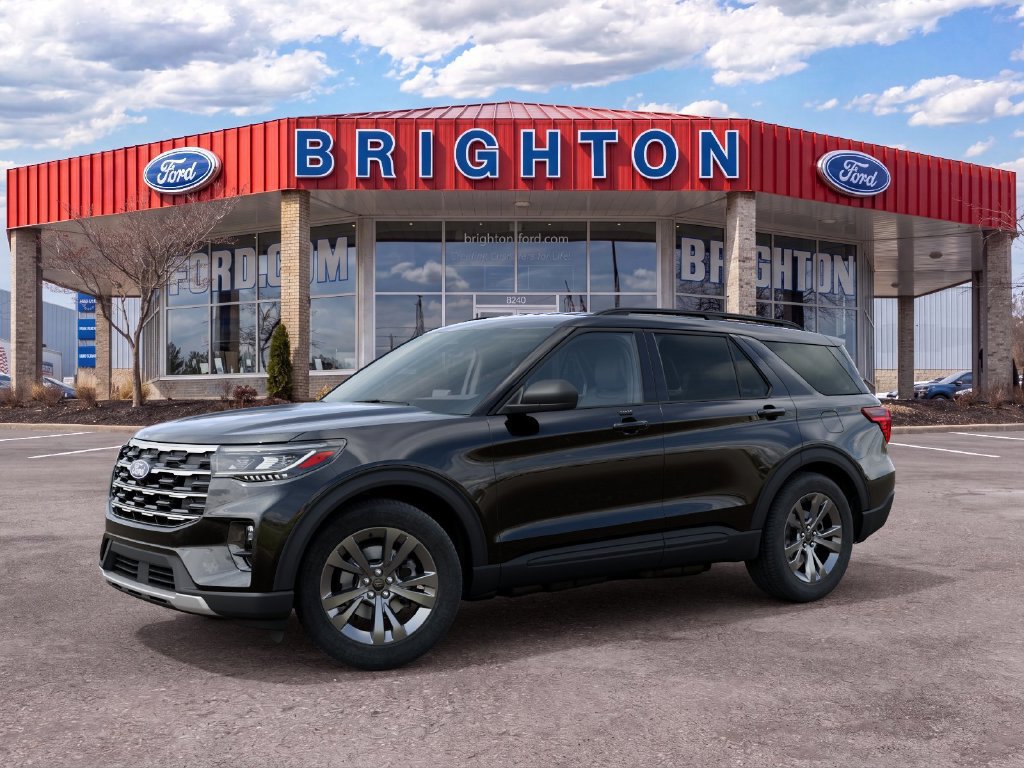 Used 2027 Ford Explorer Active w/ Active Comfort Package AWD/4WD image 3