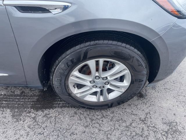 Used 2021 Buick Enclave Essence image 25