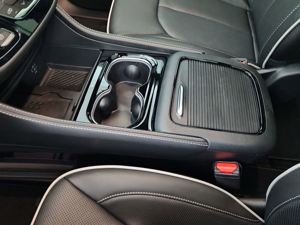 New 2026 Chrysler Pacifica Limited w/ S Appearance Package FWD image 30