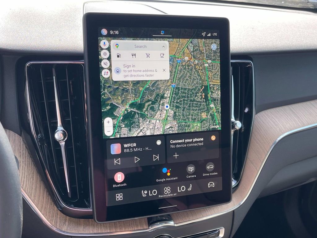 New 2026 Volvo XC60 B5 Plus w/ Protection Package Premier image 25